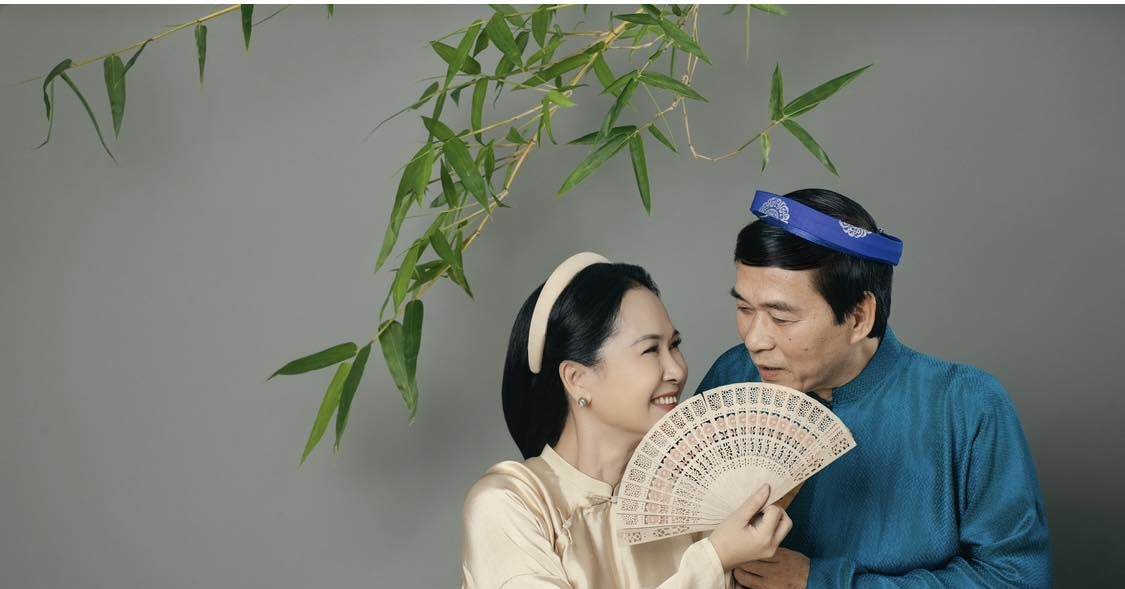 NSND Lan Hương làm duyên bên ông xã Đỗ Kỷ, Bảo Thy hạnh phúc bên chồng doanh nhân