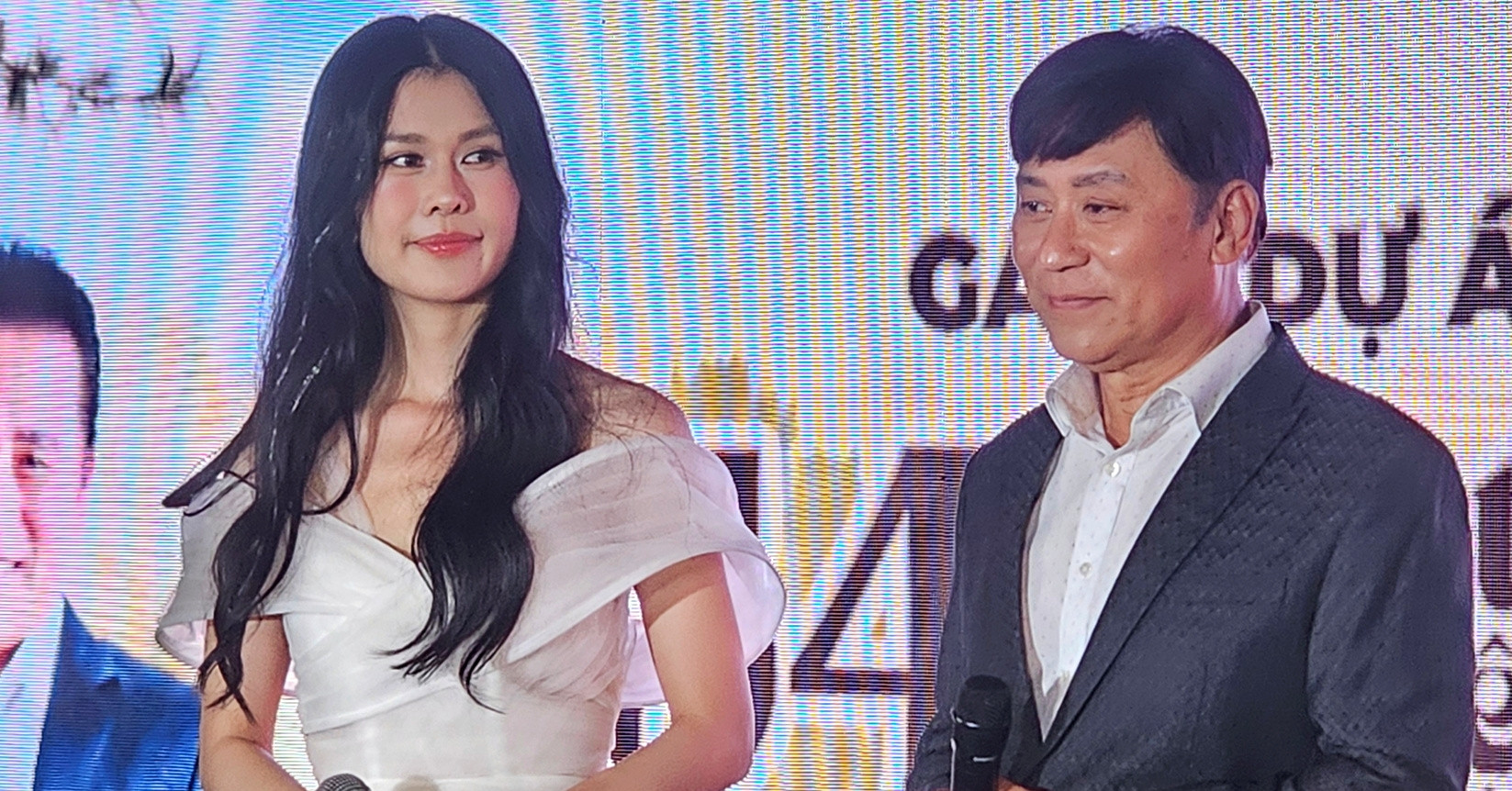 Ca sĩ Phúc Anh lập kỷ lục, thầy