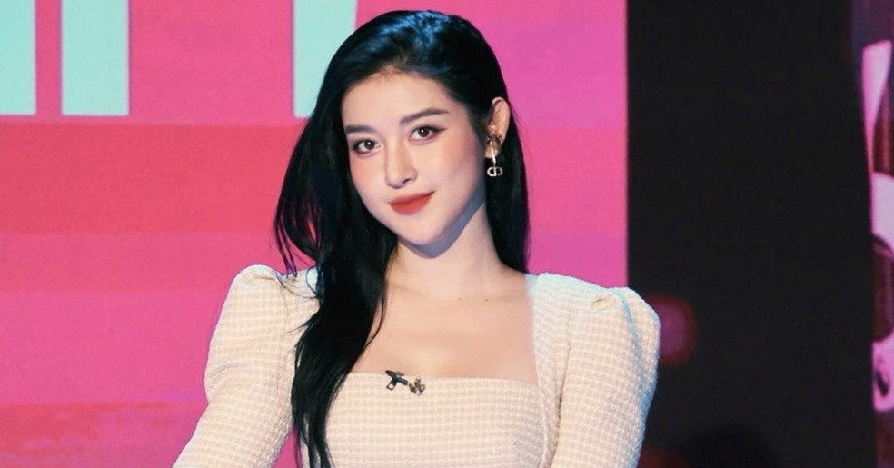 Huyền My: ‘Tôi sốc, bật khóc khi nghỉ việc MC’