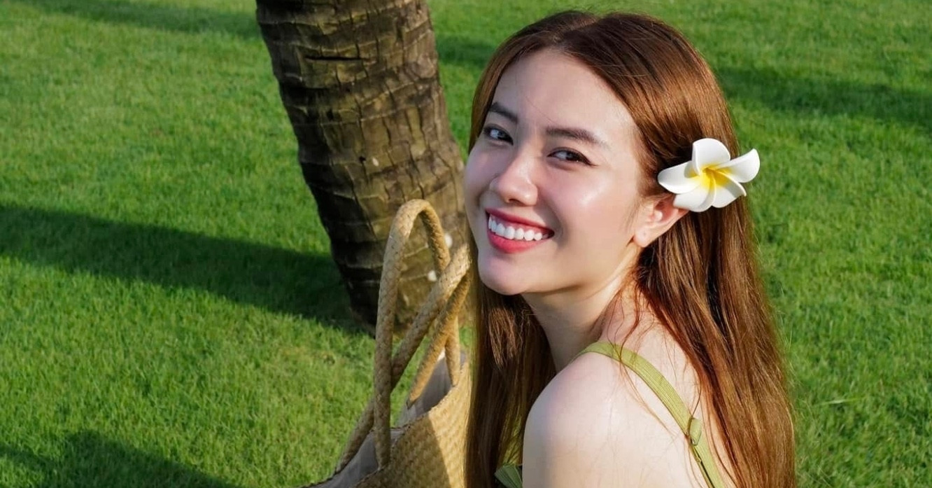 Nhan sắc đời thực của tiểu thư đong vàng bằng ống bơ trên phim VTV