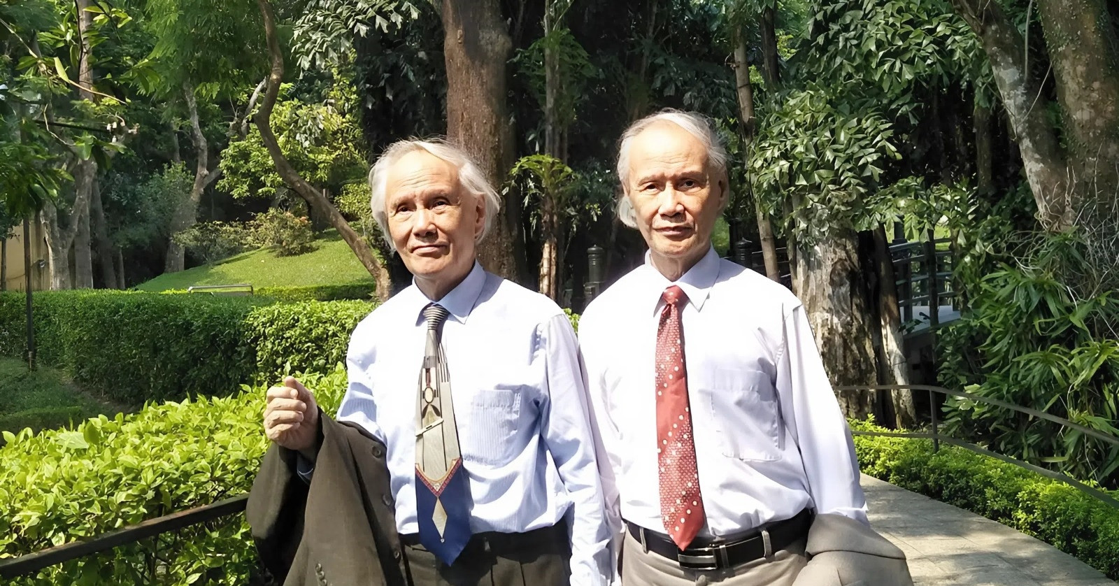 Điều đặc biệt về hai anh em sinh đôi là nhạc sĩ, cùng sáng tác hơn 700 ca khúc