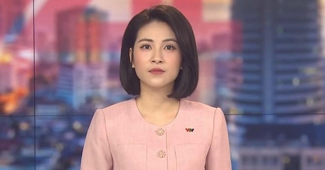 MC Ngọc Anh VTV run rẩy với lá thư của chàng trai 17 tuổi bị bạo hành trước khi qua đời