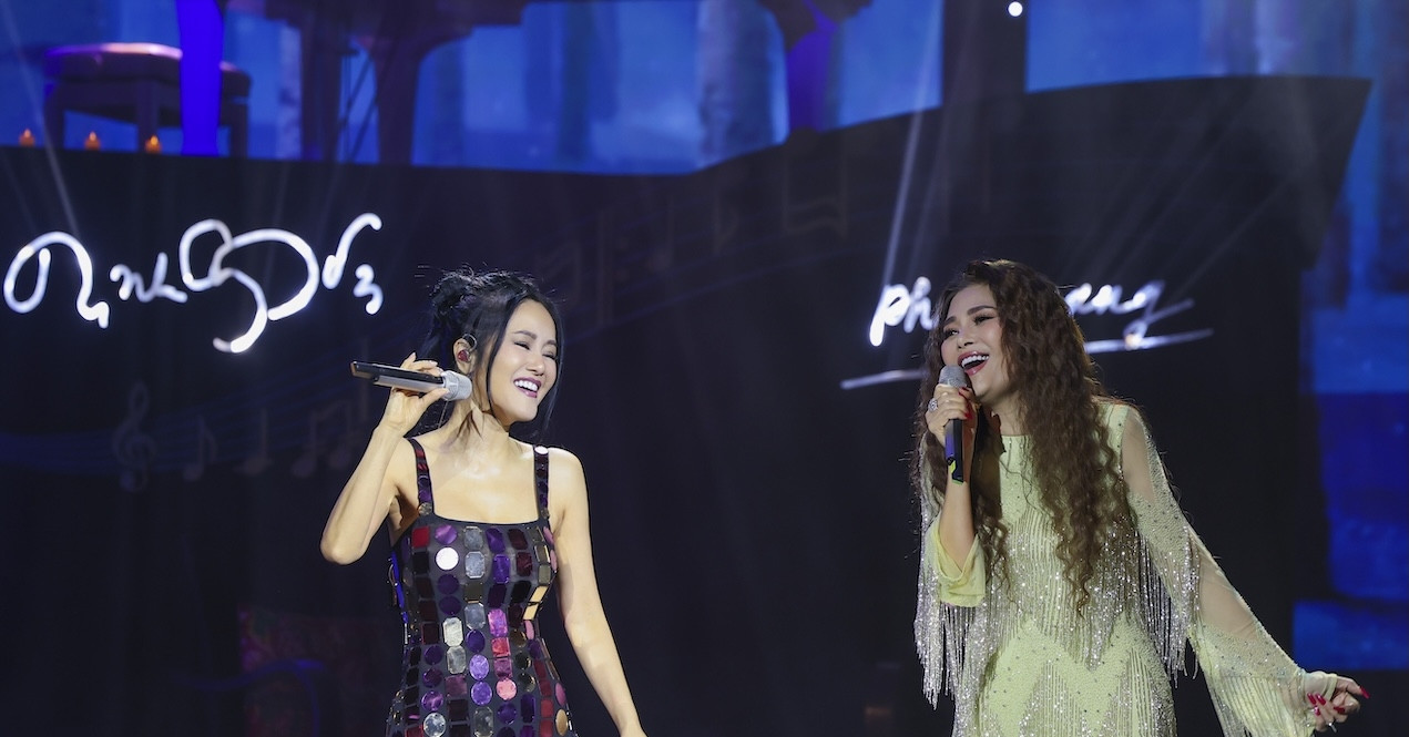 Ngọc Anh 3A sởn da gà khi song ca với Hồng Nhung