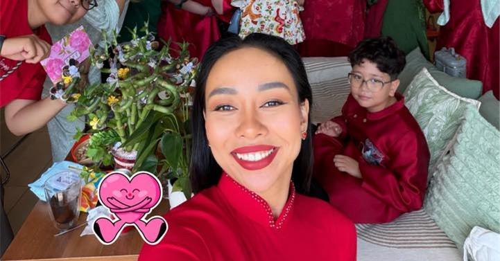 Lạ kỳ chuyện ca sĩ Thảo Trang mời fan tới nhà xông đất