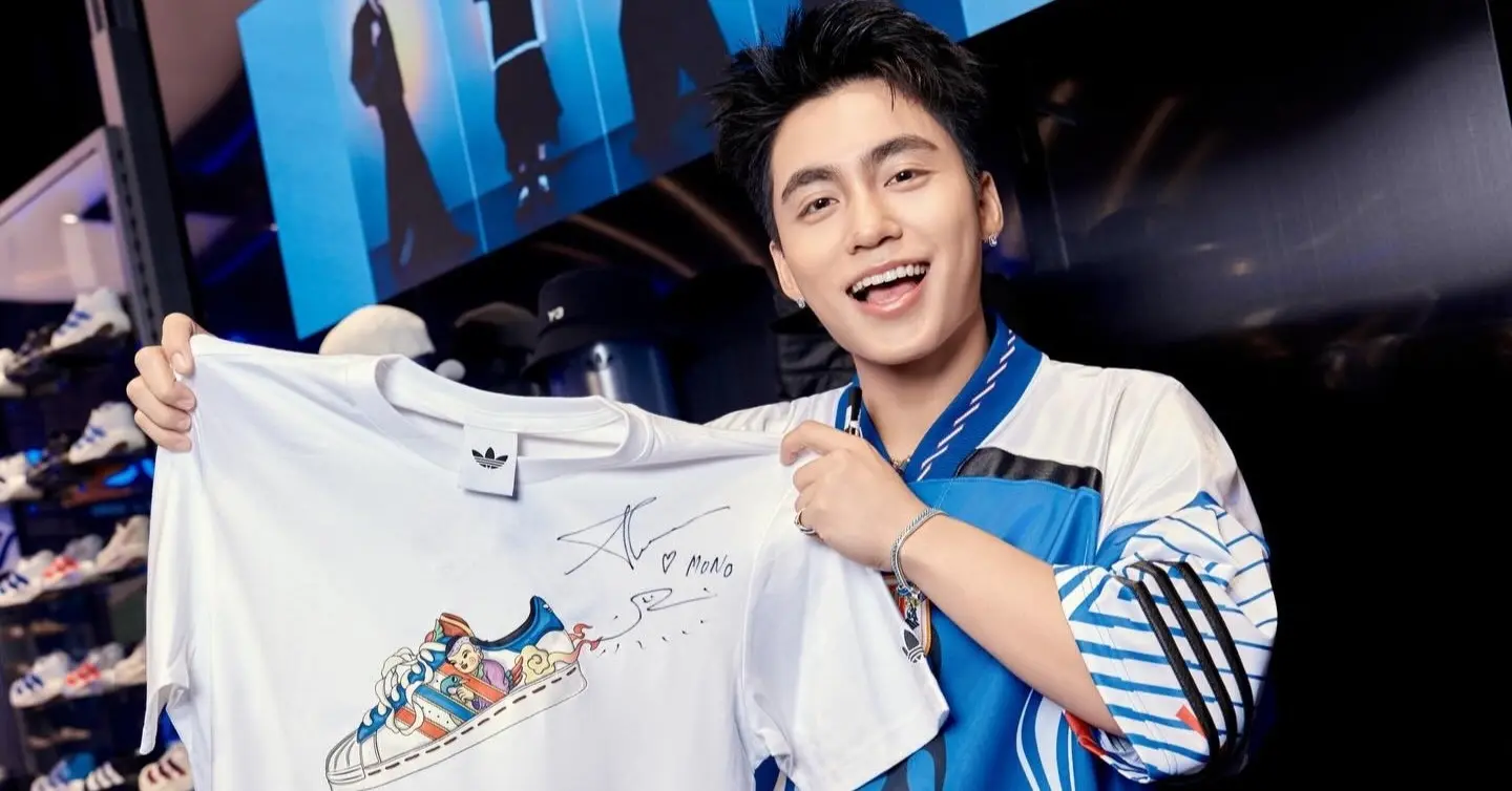 Mono gây chú ý khi xuất hiện ở Hà Nội