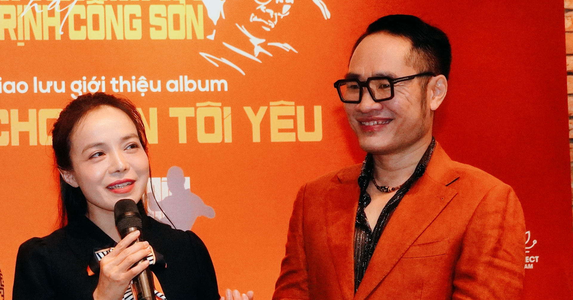 NSƯT Lan Anh hát nhạc Trịnh với ca sĩ Khôi Minh