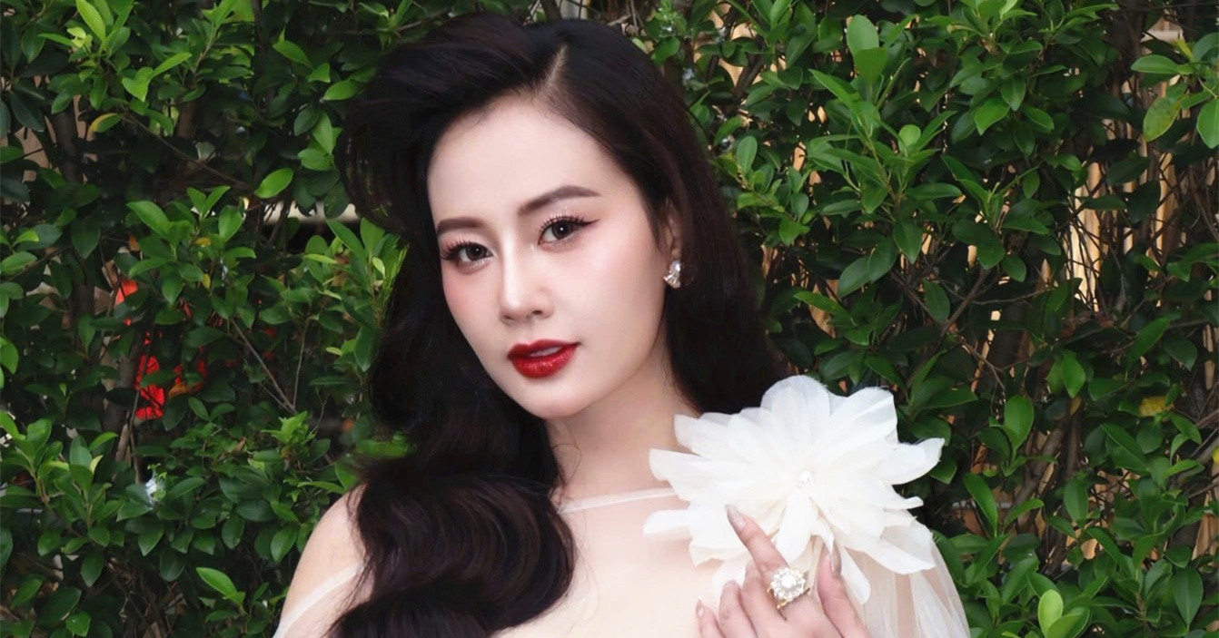 Ca sĩ Hà Thúy Anh ly hôn chồng CEO