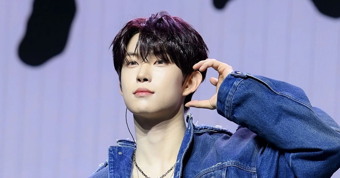 Nam ca sĩ 25 tuổi bị đình chỉ hoạt động