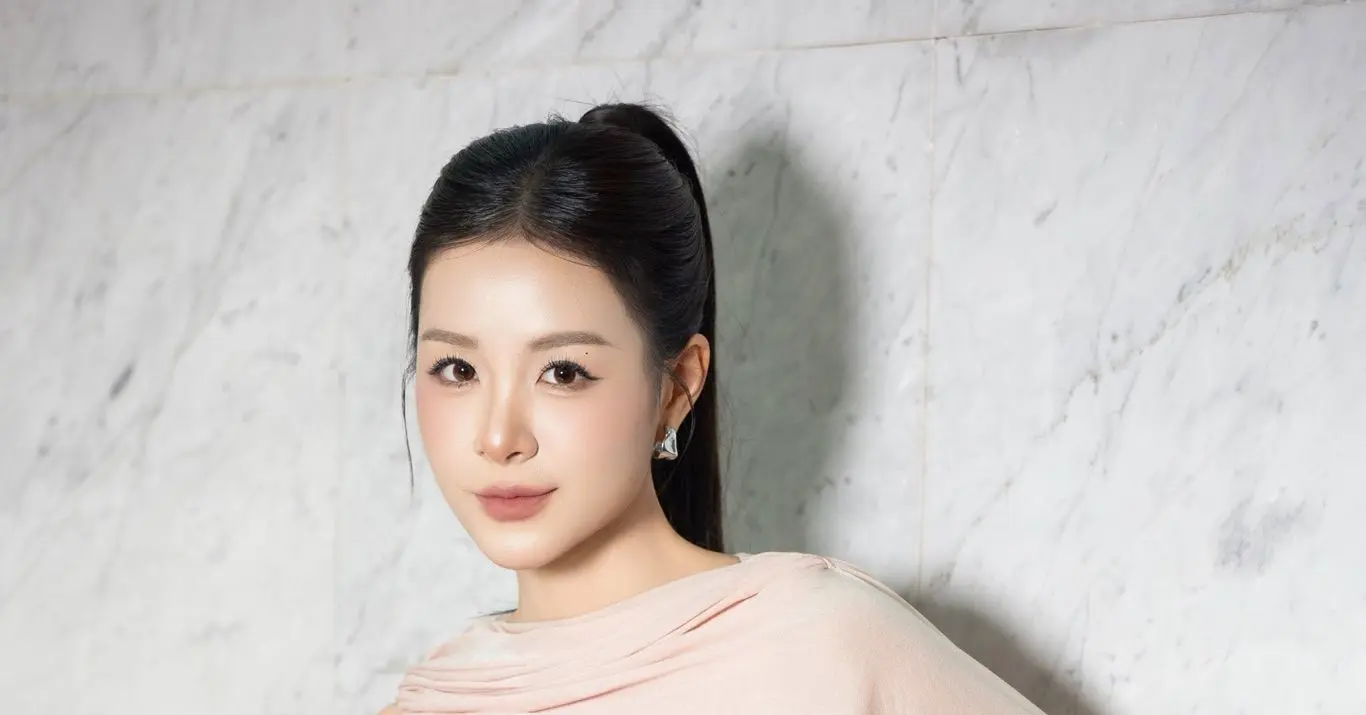 Nhan sắc đời thực của nữ diễn viên đóng vai hoa hậu gây tranh cãi trên sóng VTV