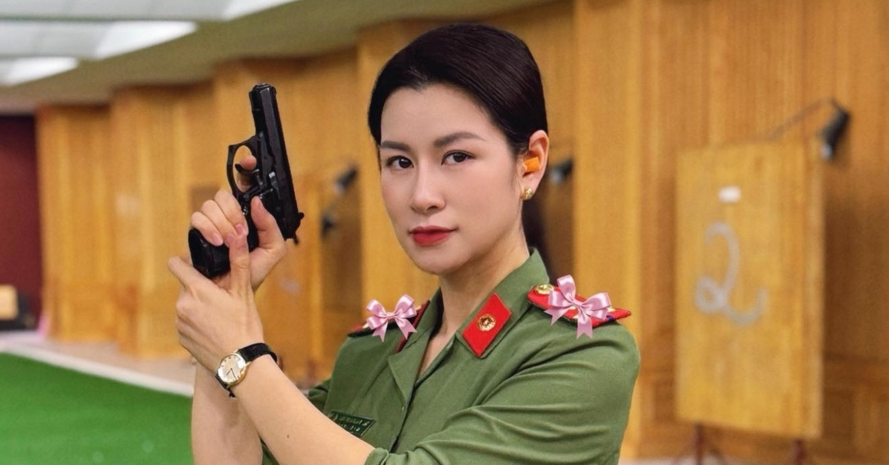 Nữ diễn viên đang nhận gạch đá trên sóng giờ vàng là Đại uý công an