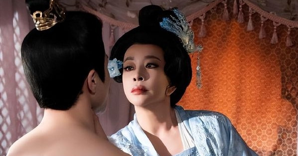 ‘Võ Tắc Thiên’ Lưu Hiểu Khánh gây sốt với phim ngắn đạt 100 triệu view