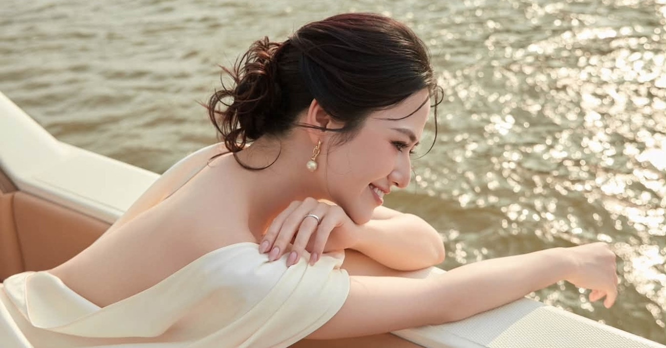 Nhan sắc đời thực của con gái ông trùm đang gây sốt trên phim cảnh sát hình sự